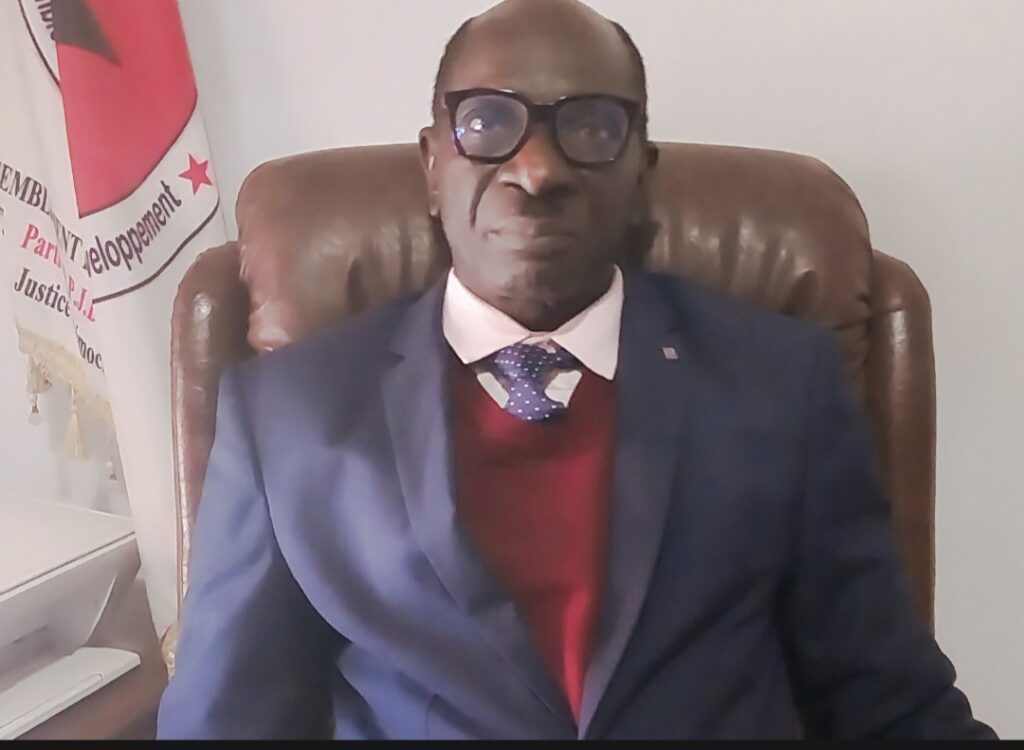 Screenshot_20230302_215933_Photoshop Express