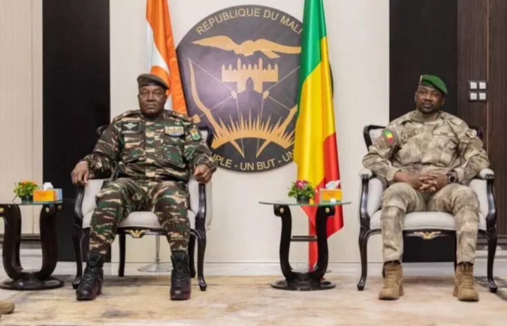 Screenshot_20231206_224004_X