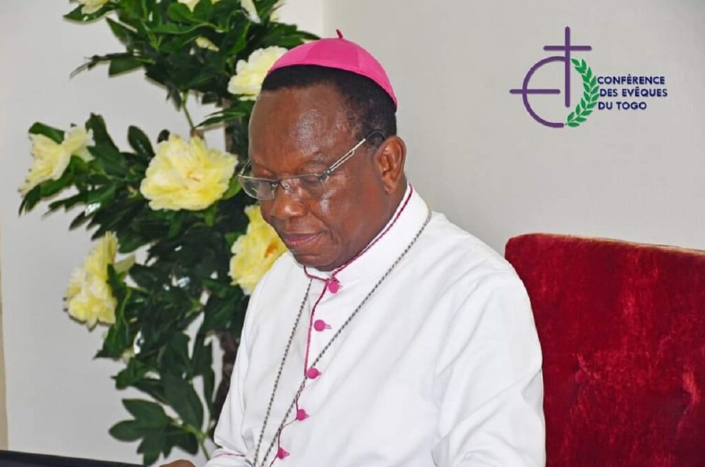 Mgr-Alowonou-1068x676