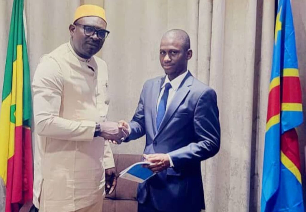 Screenshot_20241202_231805_WhatsApp