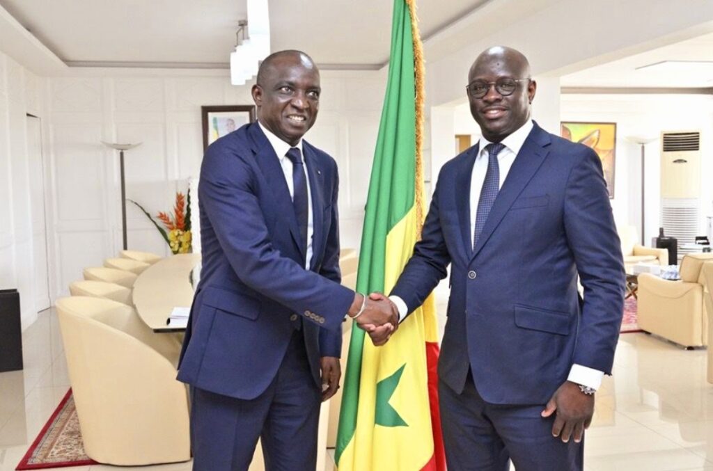 4A064DC4-01BF-4BA7-A30A-18D4BF52962D