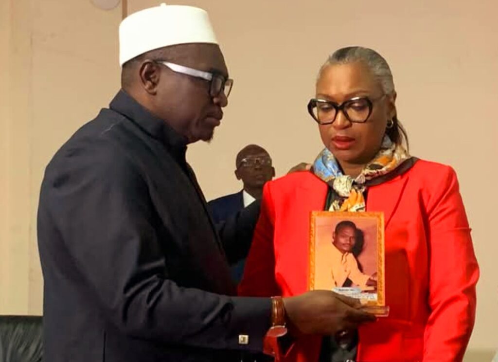 Screenshot_20250217_000937_Facebook