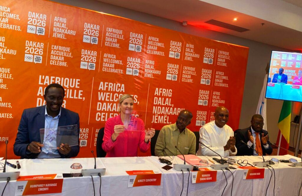 CREATOR: gd-jpeg v1.0 (using IJG JPEG v62), default quality?