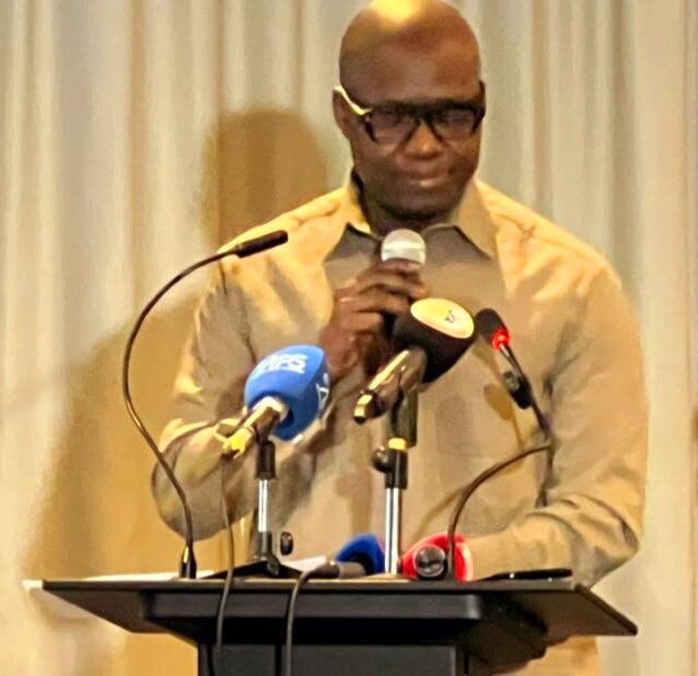 Abdoulaye Fall Pdt Fédéfoot (1)